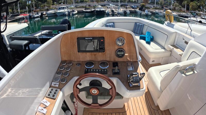 VAUDREY MILLER CUSTOM SUPERYACHT TENDER